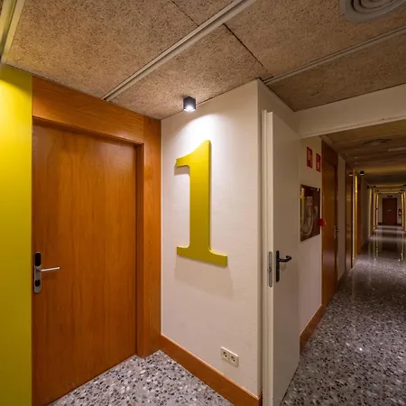 J. Balmes Hotel