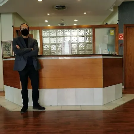 J. Balmes Hotel Vic